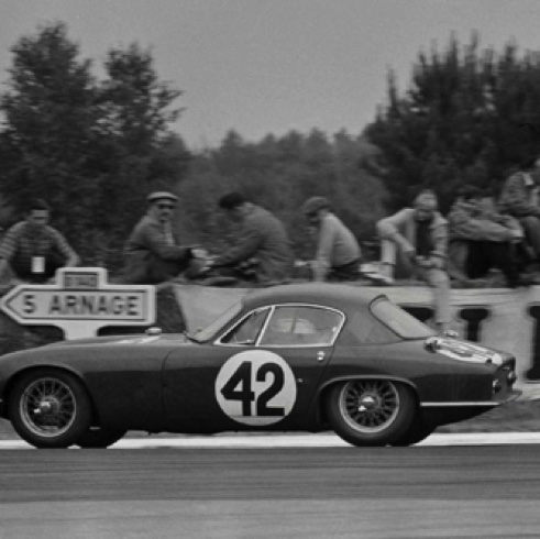 Au volant de la Lotus Elite en 1959 Au volant de la Lotus Elite en 1959